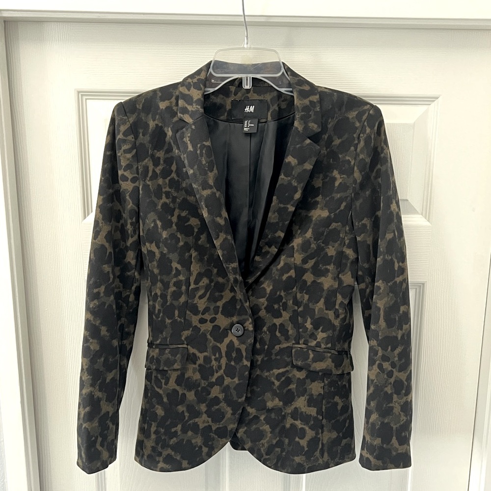 H&M Olive/Black Leopard Print Blazer size 8